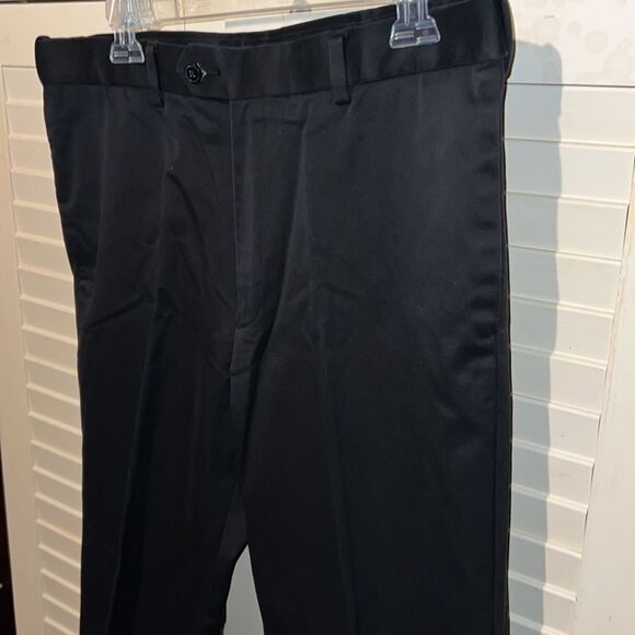 Black dress pants size 34 x 30, flat front - Picture 2 of 4